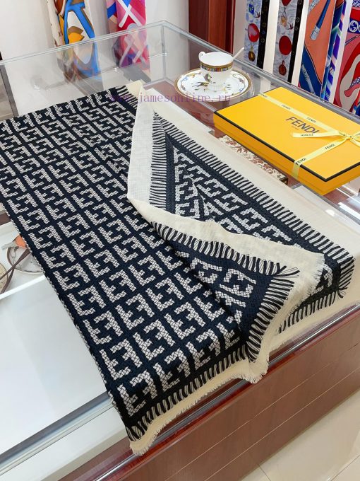 New Fendi~Each angle can bring different senses~The new cashmere is synchronized with this skrn3gdr1 - Image 6