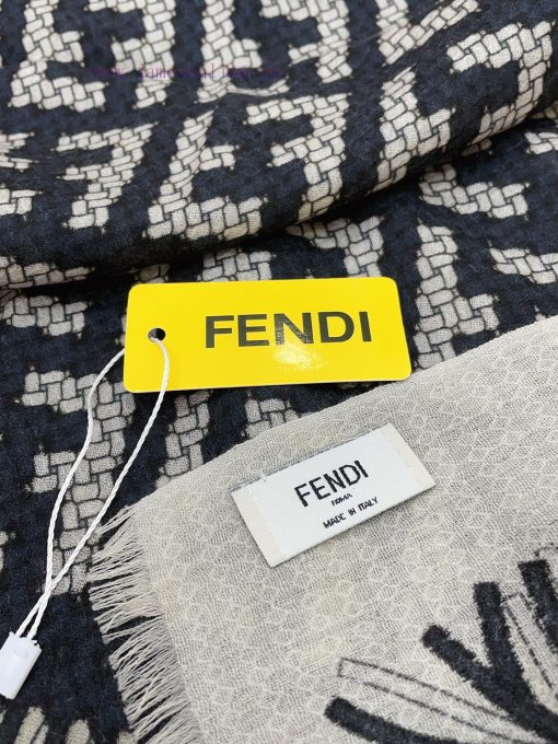 New Fendi~Each angle can bring different senses~The new cashmere is synchronized with this skrn3gdr1 - Image 7