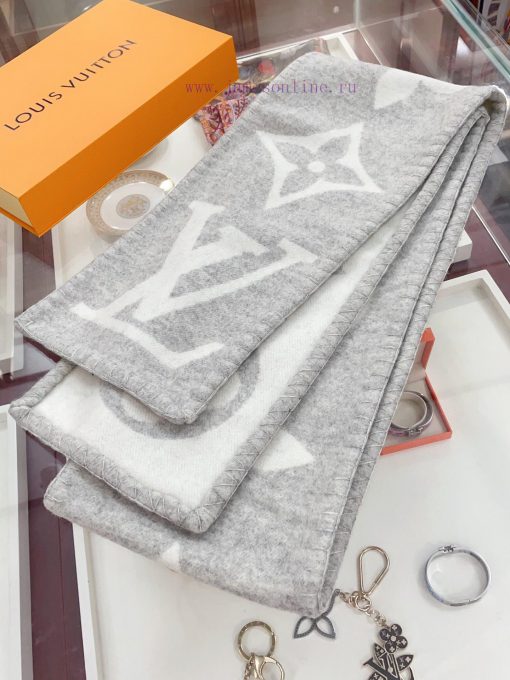 LV Top Trending 3 ⃣ The color is super novel, the edging narrow scarf is super long, the spezkcggtcs - Image 5