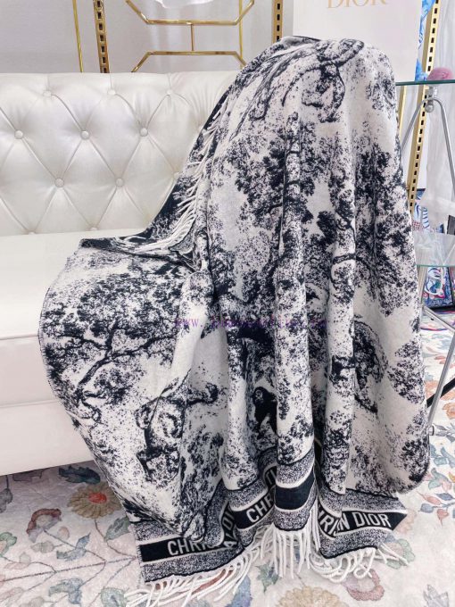 CD Animal Printed Generous Scarf, Shawl, and Blanket for Three Uses, a super stunning 100% afp6lco7w - Image 9