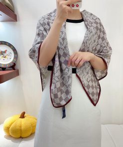 New cashmere product LV synchronous sincere praise Lvjia L double-sided handmade lace 100 camphciim7