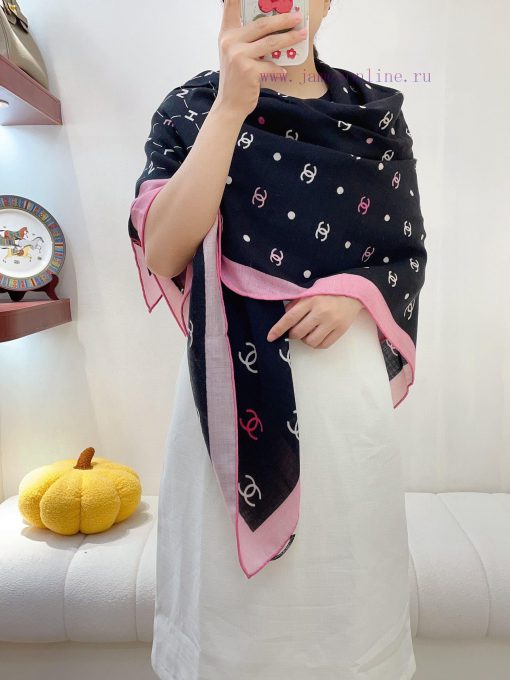 Chanel size LOGO140 cashmere square scarf is recommended for VIP customers. Be sure to startbnsoznw5 - Image 2