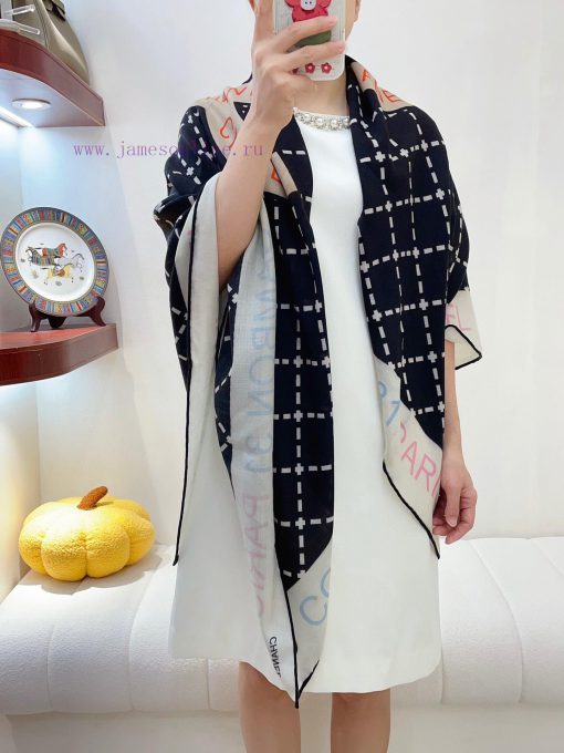Chanel plaid LOGO140 cashmere square scarf is highly recommended by VIPs. You must start quiwkmo4wsa - Image 2