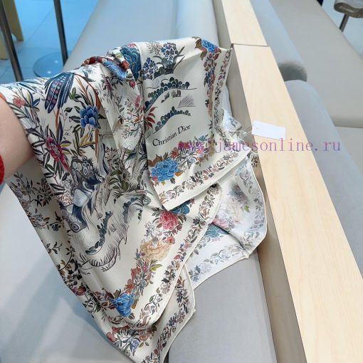 In the winter garden, the square scarf is adorned with the unique D family's Garden d'Hiver rkolqrwm - Image 6