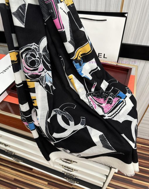 Chanel 2024 is so beautiful that it's a heart wrenching flower double c cashmere long scarf.jddizcd8 - Image 7