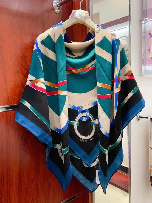 The new HERMES is highly recommended for its artistic rhetoric of 140 cashmere square scarvequ7cyq0z - Image 4
