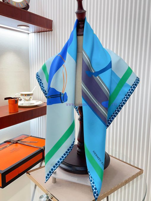HERMES's new silk scarf looks great when you buy it. We recommend the abstract art 90 silk hdz056w3s - Image 8