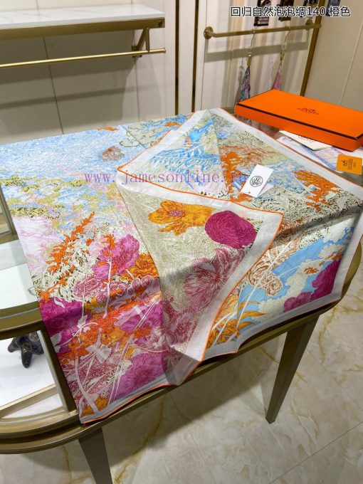 The new silk fabric is said to look good and recommended to return to natural bubble silk. Tl1p7zvwr - Image 9