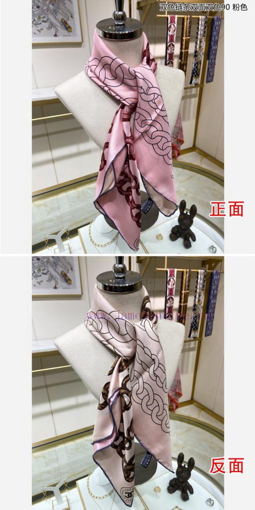 The new Chanel two-color chain double-sided two-color 90 silk square scarf is highly recommerwzcnjx7 - Image 7