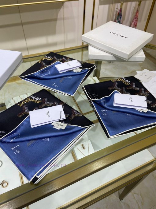 The new CL double-sided two-color silk square scarf from the Goya series is made of classic pv6lg6ju - Image 4