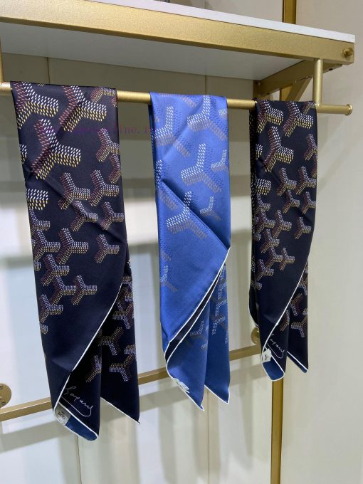 The new CL double-sided two-color silk square scarf from the Goya series is made of classic pv6lg6ju - Image 12