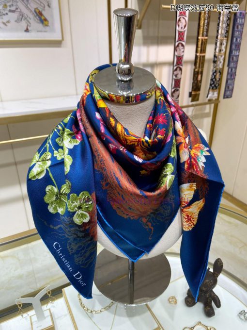 The new DO Home D Butterfly Effect 90 Silk Square Scarf is highly recommended by VIPs. You m4t5r2w7b - Image 8