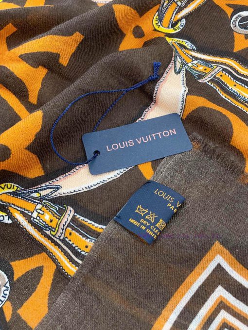 The new LV interwoven chain is a hot item! The genuine beauty of the shawl is matched with pyt12prpz - Image 10