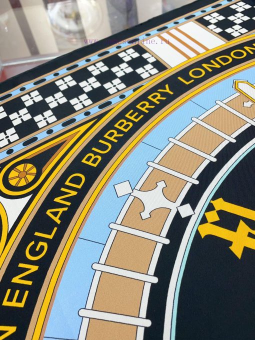 Burberry's new letter clock has bright colors and a strong sense of three dimensionality. It43iak5q0 - Image 6