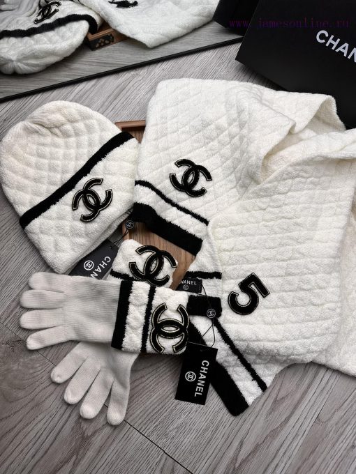C's wool set hat scarf glove three piece set classic set hat warm and super comfortable~Wintvhiqif6l - Image 6