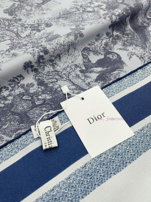 The newly released Sauvage printed square scarf pays tribute to Dior's iconic design launche64m2fl4y - Image 7