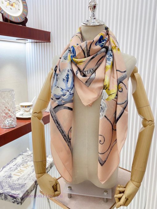 Double sided same color, new Dior Garden Botanique shawl with romantic floral patterns, remiacqisbpz - Image 9