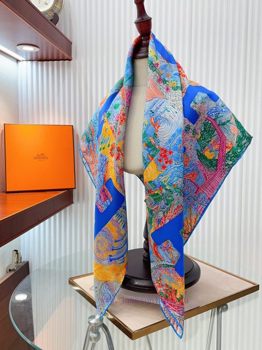 I always say it looks good when I buy it. HERMES recommends the free and long live 90 silk s6jqyct2s - Image 10