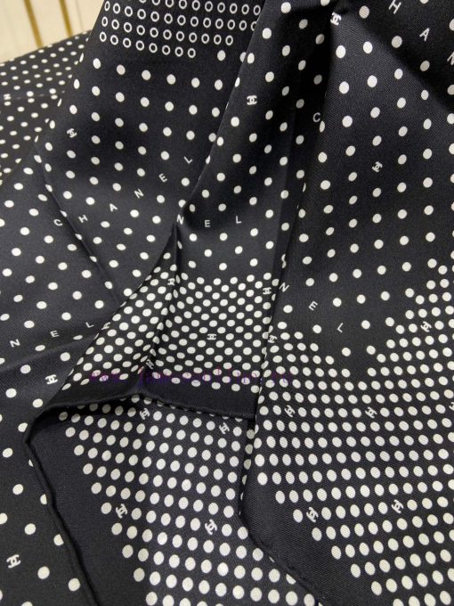 High end customized Chanel double-sided same color silk square scarf is recommended for VIP 094dypaq - Image 13
