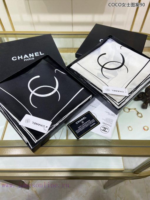 The new Chanel COCO women's pattern 90 silk square scarf is highly recommended for VIP custou46x229l - Image 3