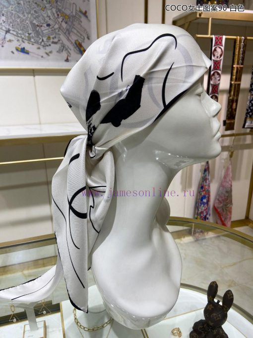 The new Chanel COCO women's pattern 90 silk square scarf is highly recommended for VIP custou46x229l - Image 6