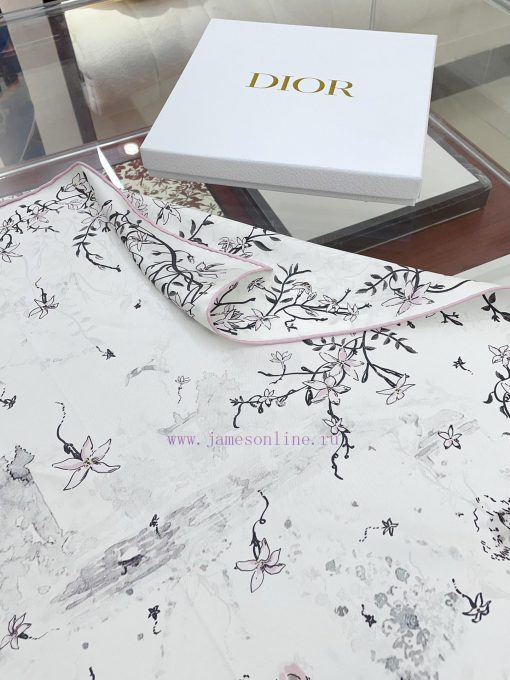 18 mm double-sided same color Le Bal des Fleurs Tournesol square scarf showcases poetic floru27mgnup - Image 5