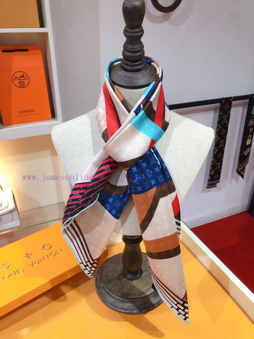 The original LvPLANET LV90cm silk square scarf exudes the colorful posture of Pop Art. The Pe52s3kir - Image 9