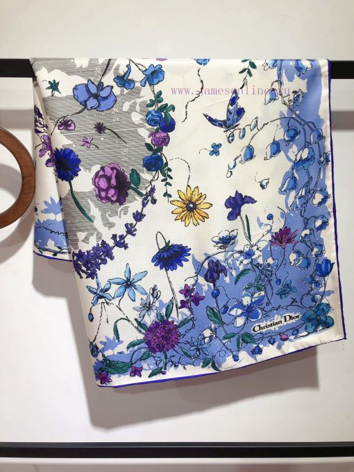Original Dior Florilegio printed 90cm silk handkerchief, adorned with Florilegio pattern, ren17etqo4 - Image 6