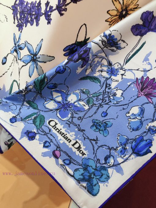 Original Dior Florilegio printed 90cm silk handkerchief, adorned with Florilegio pattern, ren17etqo4 - Image 7