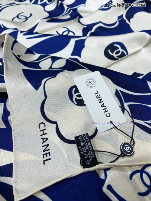 The new Chanel line pattern 90 silk square scarf is highly recommended by VIPs. You must staqrv9ec63 - Image 10