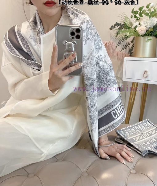 This Sauvage printed square scarf is a tribute to Dior's iconic design launched in 1947. It 8iotyasq - Image 2