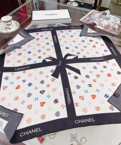 CHANELChanel Bow 90 Silk Square Scarf is recommended for VIP customers. Be sure to start quii1k3xs21