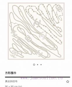CHANELChanel Chain ️ Black and white color matching, very three-dimensional, as casual as a 2ps58b2h