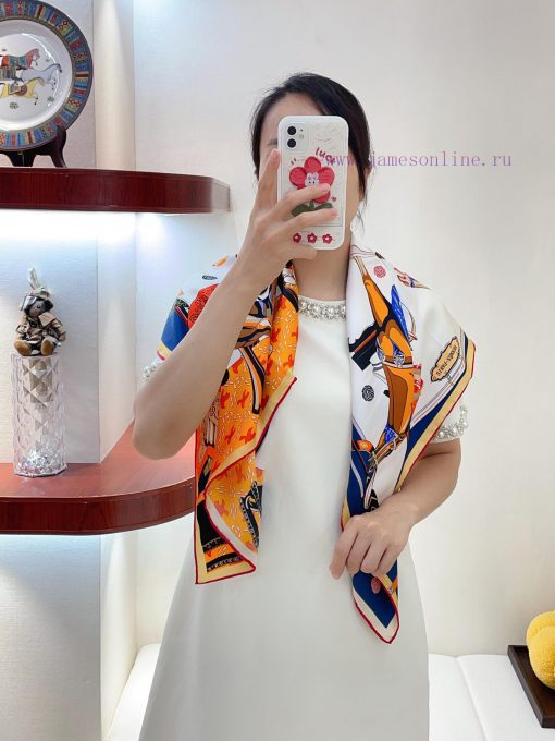 HER/MES equestrian sports have bright colors and a strong sense of three dimensionality. Theqguzyuu8 - Image 2