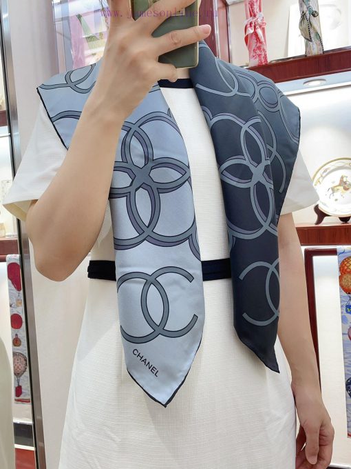 When it comes to the new Chanel gradient 90 silk square scarf, it is recommended to grab VIPmrzmrn61