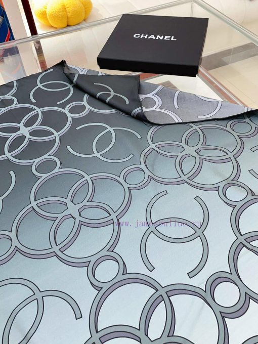 When it comes to the new Chanel gradient 90 silk square scarf, it is recommended to grab VIPmrzmrn61 - Image 6