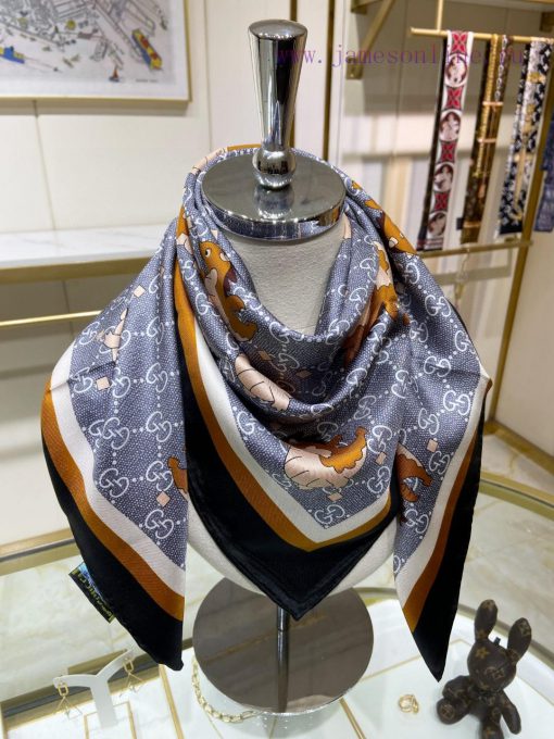When I bought a new one, they all said it looked good and recommended GG silk square scarvesi27cen6t - Image 8