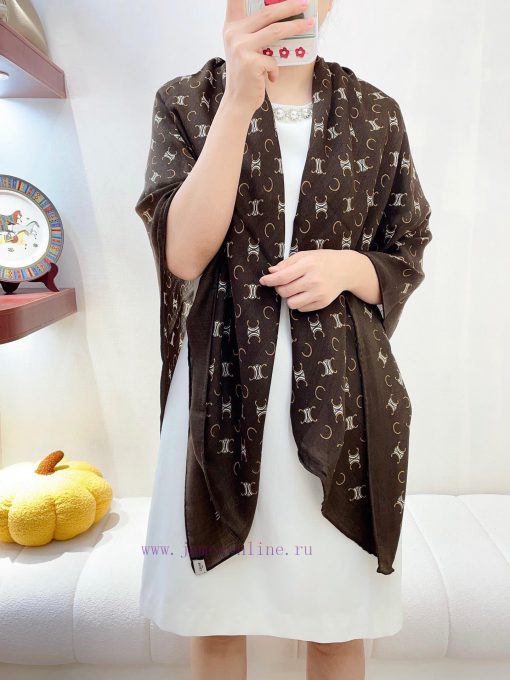 Once again interpreting the charm of CELINE, this high-end fashion brand is unbeatable. I lo32lw8tk3
