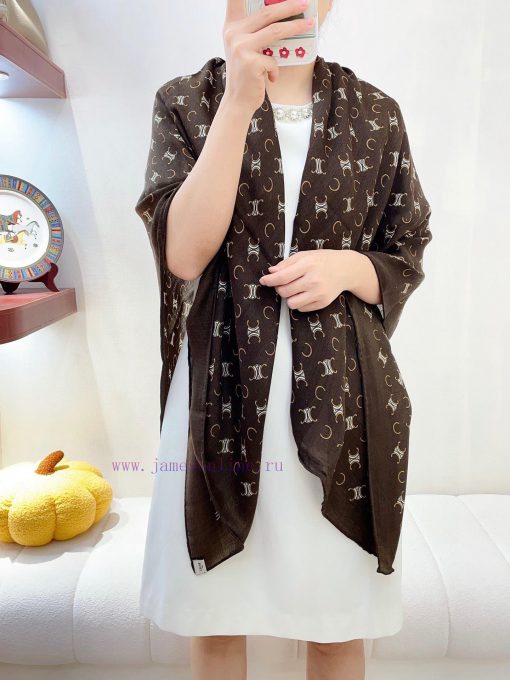 Once again interpreting the charm of CELINE, this high-end fashion brand is unbeatable. I lo32lw8tk3 - Image 2