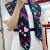 The new Chanel Graffiti LOGO90 Silk Square Scarf is highly recommended by VIPs. You must sta2jjyi79a
