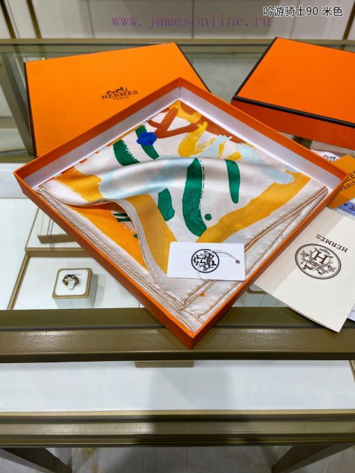 When I bought a new one, I always said it looked good and recommended the 90 silk square scak9717kd4 - Image 5