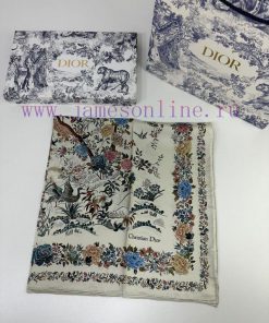 You must start quickly with the new silk square scarf, which is a rare high-end item. Nowada31e2q4r5