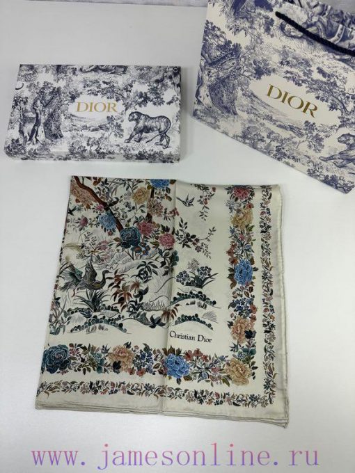 You must start quickly with the new silk square scarf, which is a rare high-end item. Nowada31e2q4r5 - Image 2