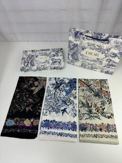 You must start quickly with the new silk square scarf, which is a rare high-end item. Nowada31e2q4r5 - Image 3