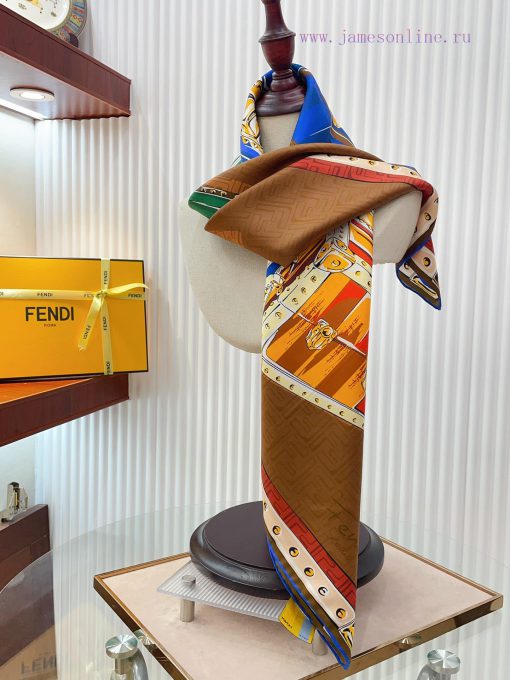Fendi's latest flagship luggage pattern is a 90 silk small square scarf that is very easy tomz8mvl8g - Image 9