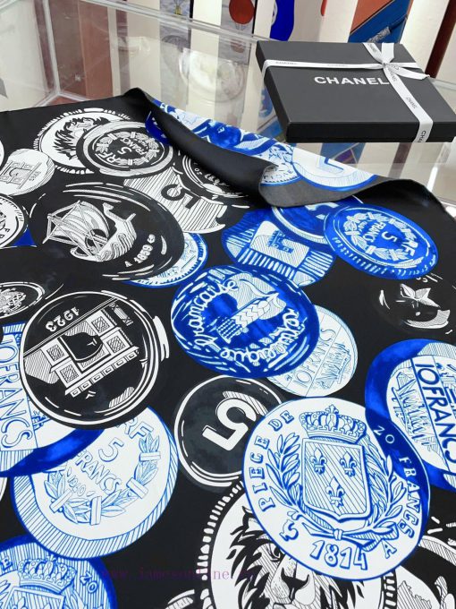 The new Chanel badge 90 silk small square scarf is recommended for VIP customers. Be sure totbvaks1n - Image 6