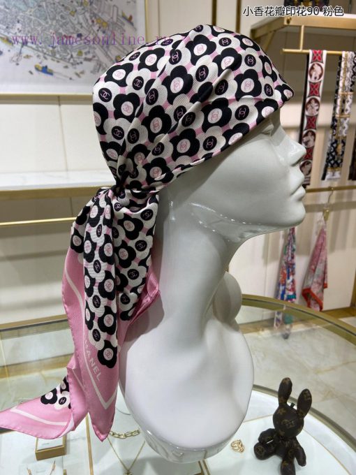 The new Chanel petal print 90 silk square scarf is highly recommended by VIPs. You must hurr0l0zfzo0 - Image 6