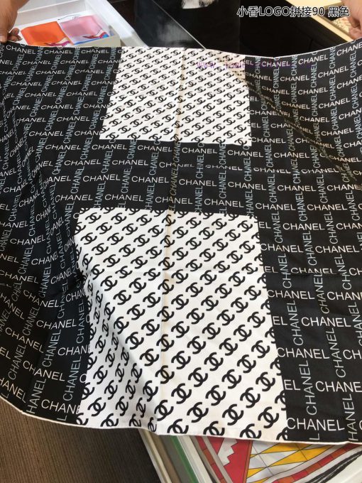 Chanel LOGO Splicing 90 adopts exquisite printing technology to present the pattern printing0zbstinh - Image 5