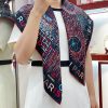 The new Chanel colored striped letter silk square scarf is highly recommended by VIPs. You mre9acdx3