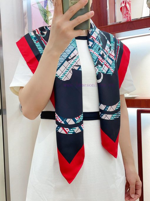 HERMES's new silk scarf is highly recommended for its gorgeous reins and 90 silk square. Witiq946z8k - Image 2